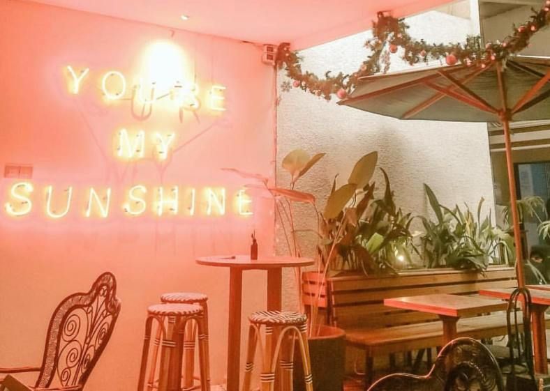 10 Cafe di Malang dengan Spot Taman yang Adem dan Instagramable