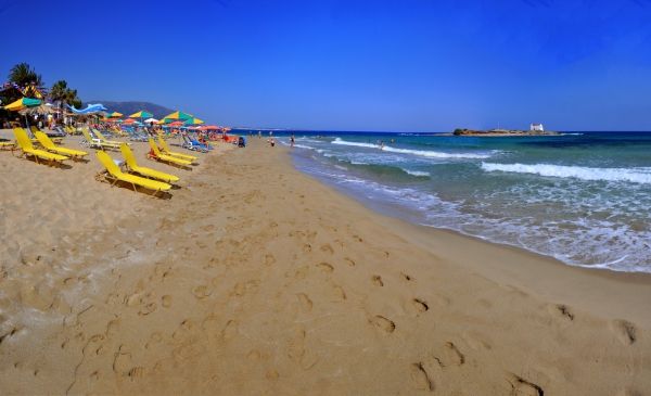 Hasil gambar untuk Pantai Malia