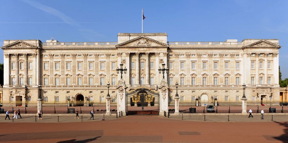 Gaet Turis, Solo Bikin Atraksi Prajurit Bak Buckingham Palace Inggris