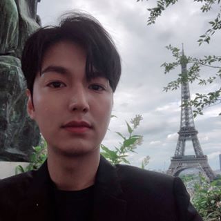 Lee Min Ho merupakan salah satu pemain drama papan atas Korea Selatan 10 Potret Memesona Lee Min Ho di Kota Paris, Hits Abis!