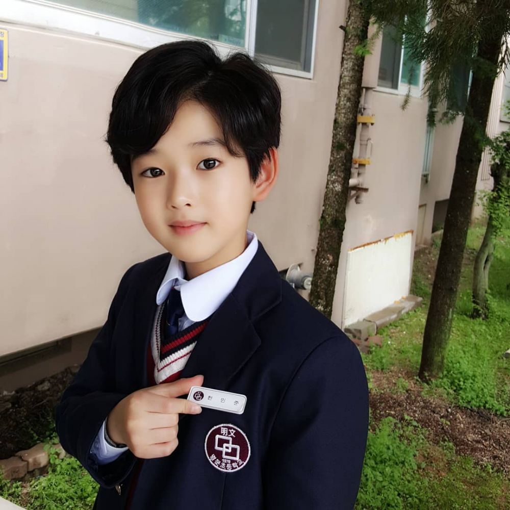 10 Foto Kim Ye Jun, Pemeran Song Joong Ki Kecil di Arthdal ...