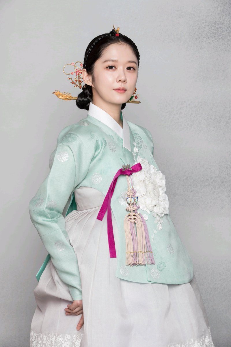 Empress hanbok outlet