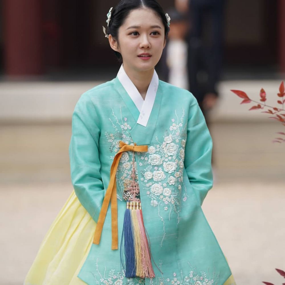 10 Potret Jang Nara Jadi Ratu KDrama Last Empress Elegan 