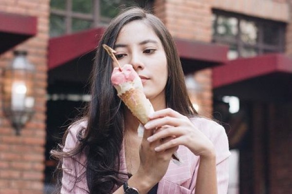 5 Penyebab Sulit Mengontrol Nafsu Makan, Apakah Kamu Mengalaminya?