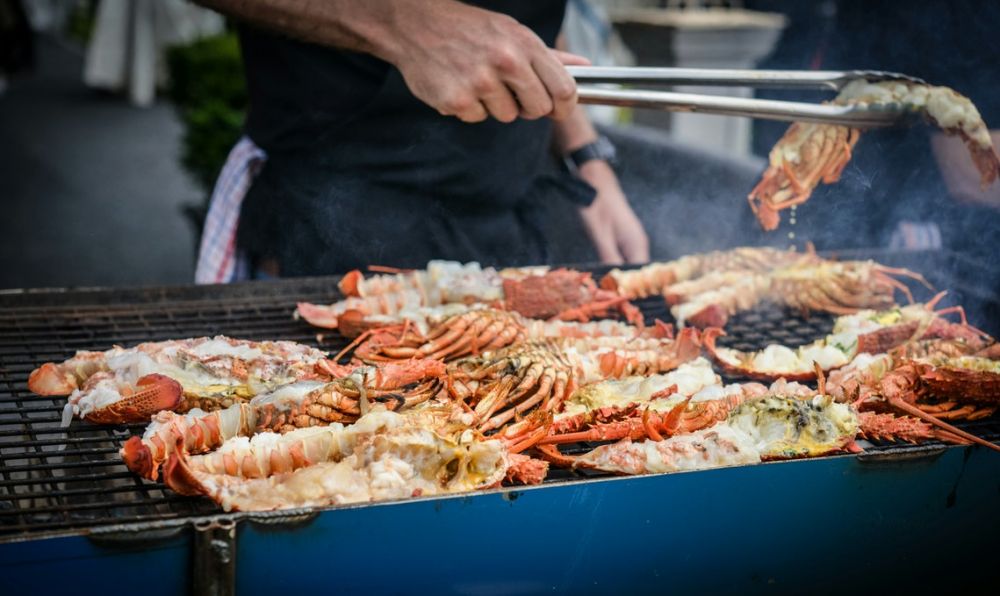 7 Bahaya pada Kesehatan Jika Terlalu Sering Makan Seafood