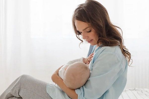 Menjaga Payudara Tetap Kencang Selama Menyusui dengan 5 Langkah Mudah