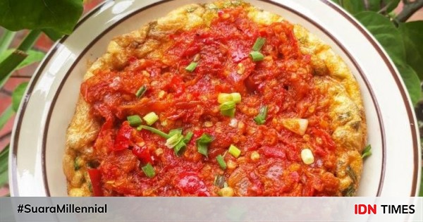 Ini Cara Gampang Bikin Telur Dadar Geprek Sambal Bawang