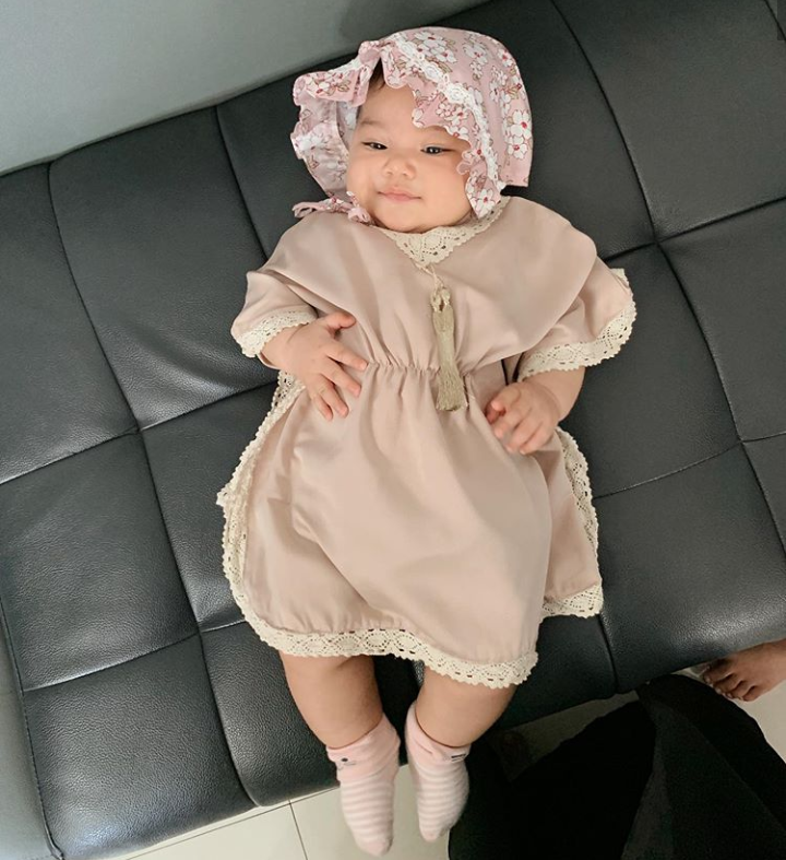 9 Gaya OOTD Freya Kayonna Bayi Selebgram Dwi Handayani, Cute Abis!