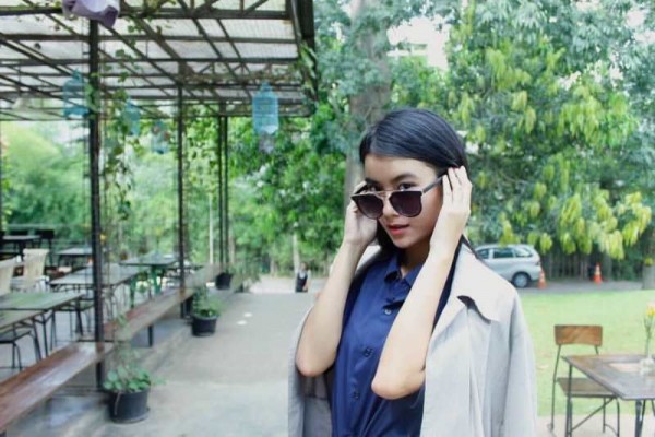 10 Pesona Ina Marika, Artis Muda dengan Senyum Semanis Gula