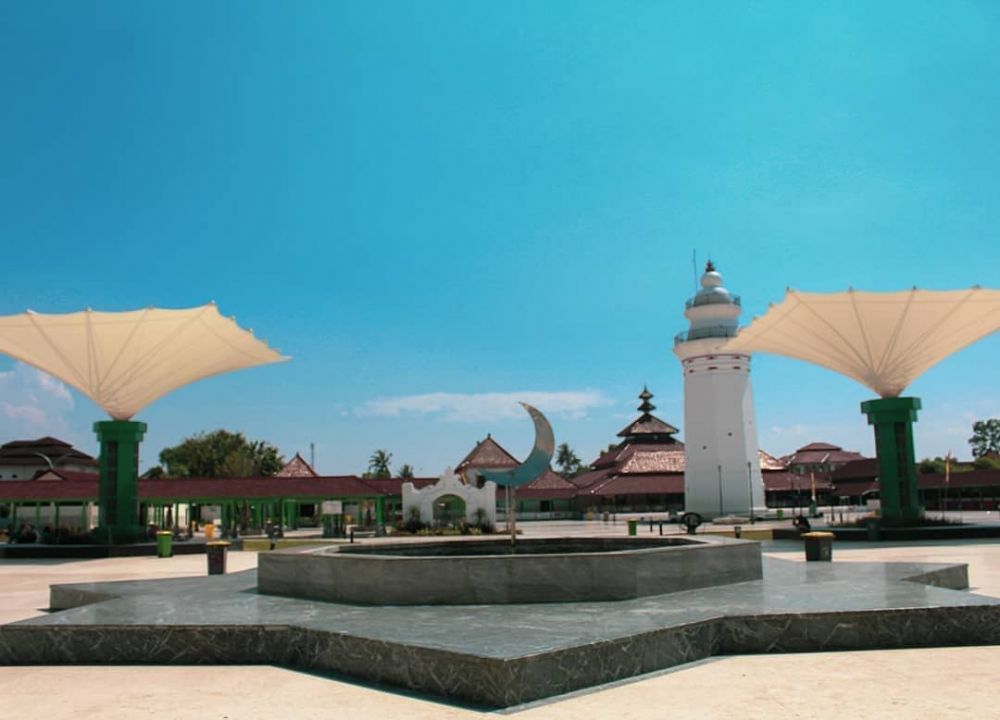 Hotel Dan Penginapan Di Dekat Masjid Agung Baitussalam Tangerang