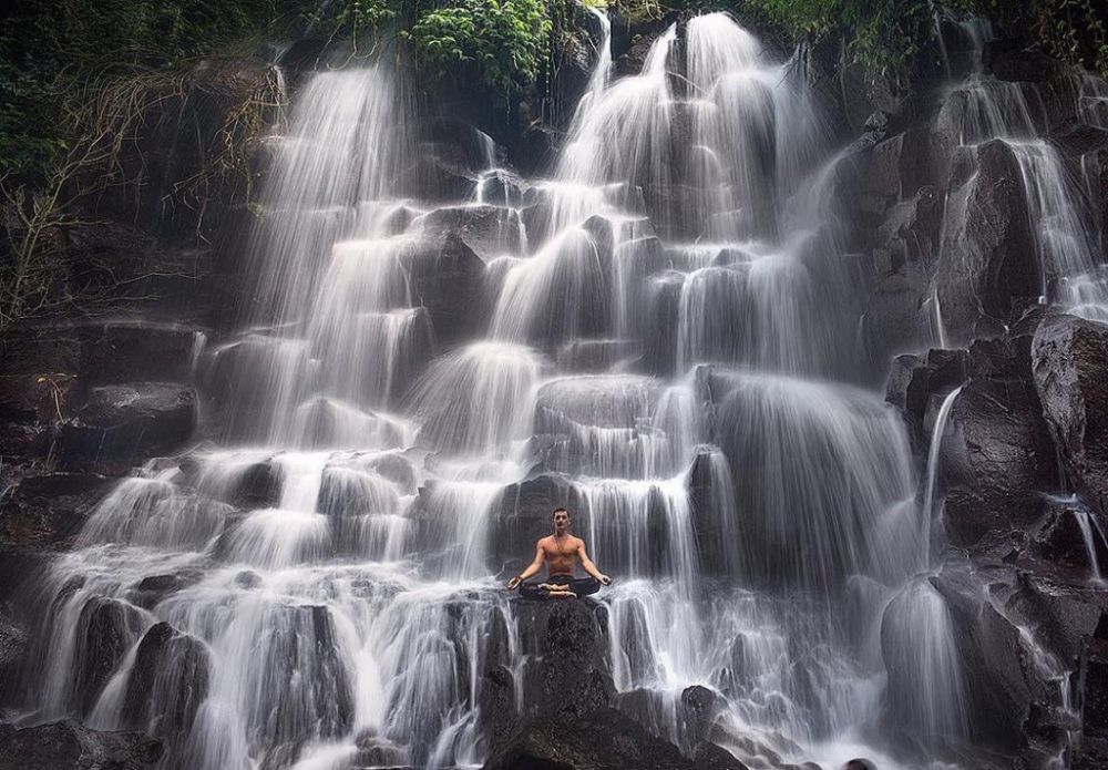 5 Wisata Air Terjun Tersembunyi di Bali, Pesonanya Memikat Hati
