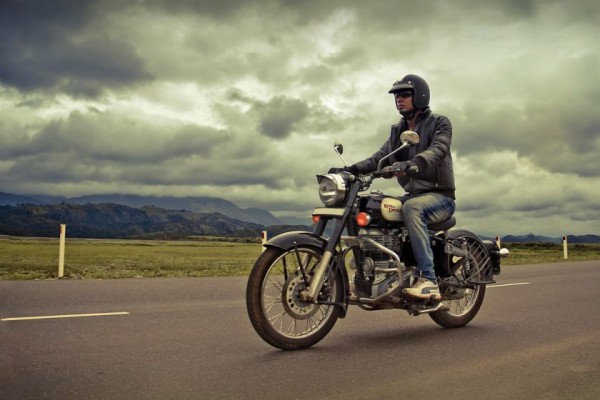 Umur Gak Jadi Halangan! 6 Tipsnya Biar Gak Cepat Pegal Saat Touring