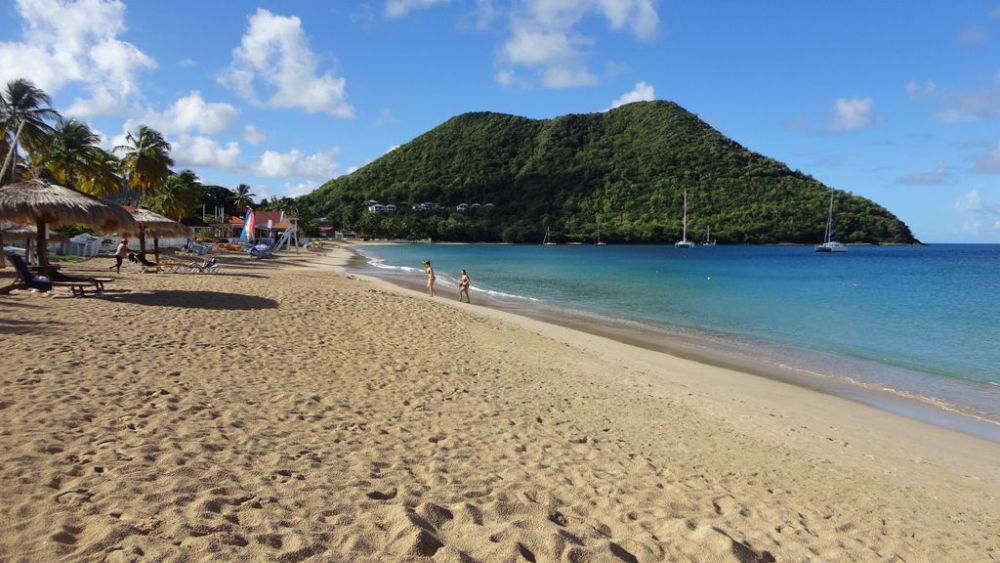 8 Wisata Keren di Saint Lucia, Destinasi Bulan Madu Terfavorit!