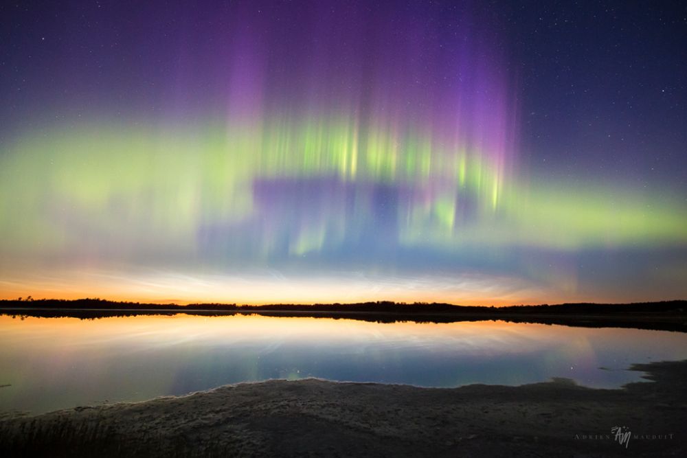 5 Fakta Awan  Noctilucent Fenomena Alam di Langit Biru 