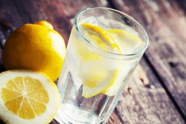 Segar Banget! 11 Kreasi Minuman Unik Berbahan Lemon Selain Lemon Tea