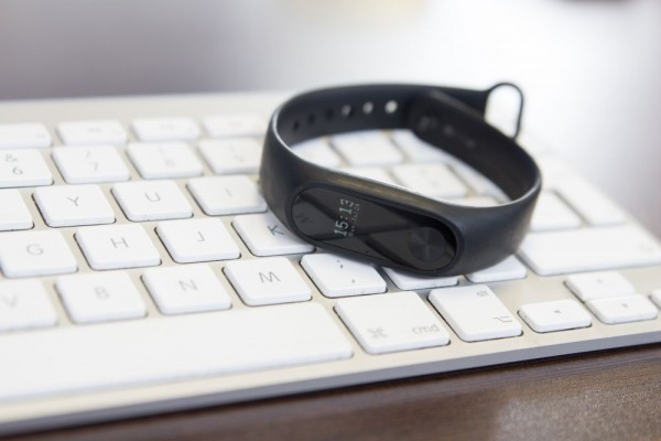 4 Smartband dengan Desain Keren, Lengkapi Gaya Hidup Sehat!