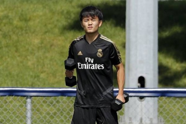 Unduh 87+ Gambar Gokil Real Madrid Terbaik HD