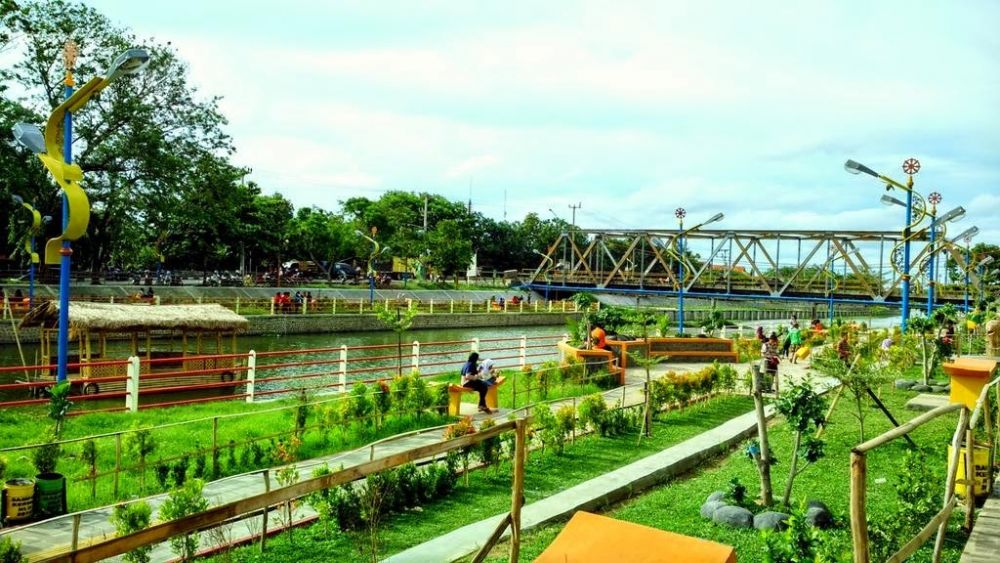 5 Tempat Wisata di Indramayu, Gak Perlu Cuti buat Liburan ke Sini