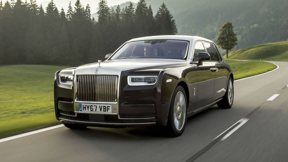 5 Harga Mobil Rolls Royce yang Super Mewah