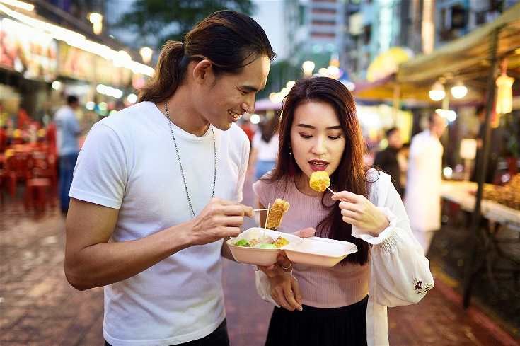 9 Hal Aneh di Warung Makan yang Bikin Curiga Pemiliknya Pakai Pelaris