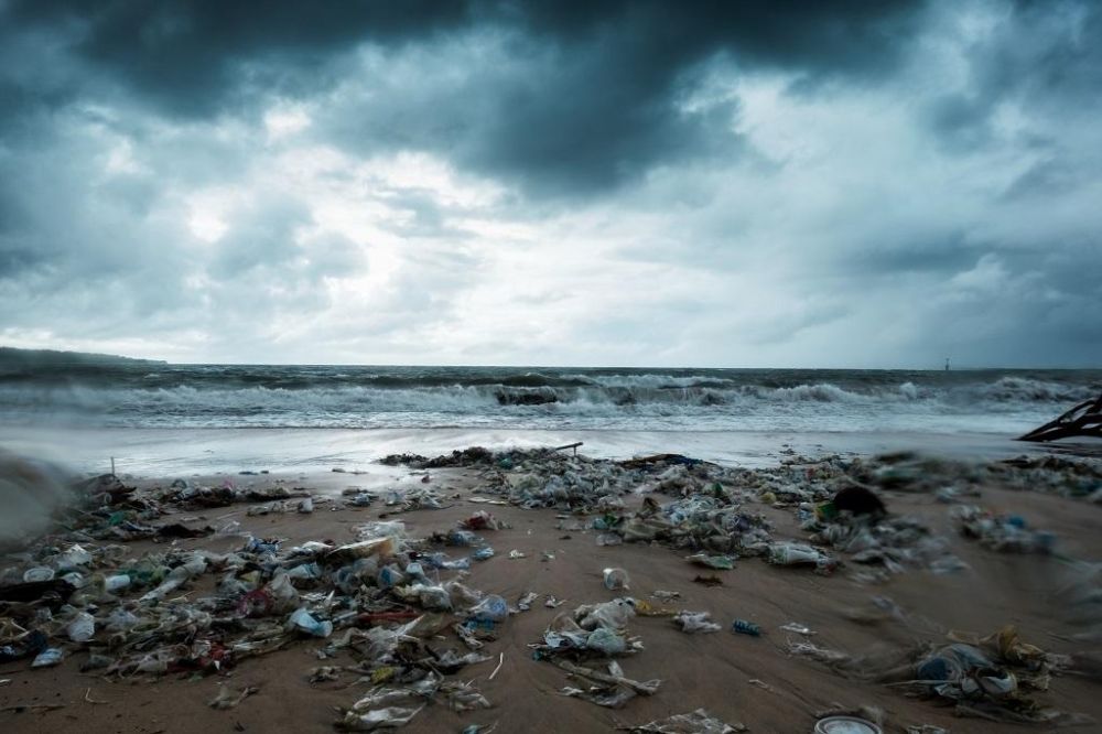 Wajib Ditanggulangi, Ini 7 Bahaya Fatal Sampah Plastik di Laut