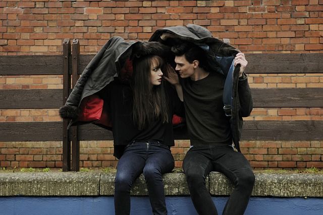 5 Tips Terhindar dari Cinta Palsu di Usia Muda