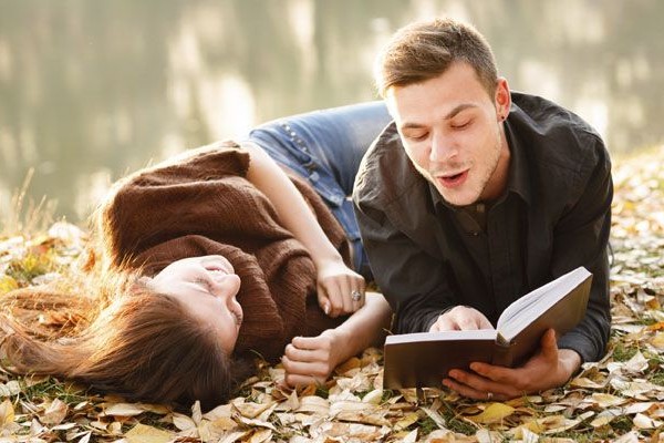 5 Zodiak yang Paling Setia Menetap di Satu Hati