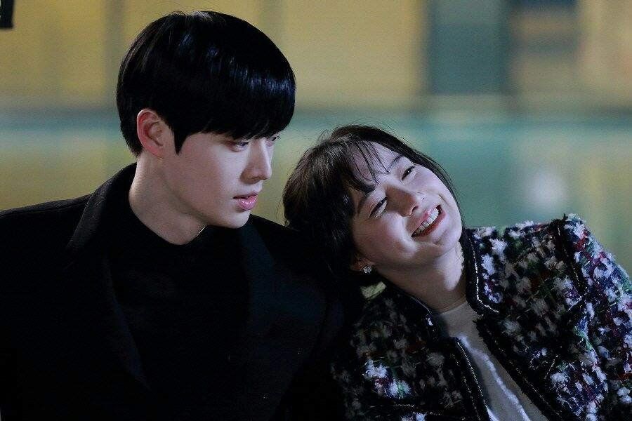 Dikabarkan Bercerai, 10 Kebersamaan Goo Hye Sun dan Ahn Jae Hyun