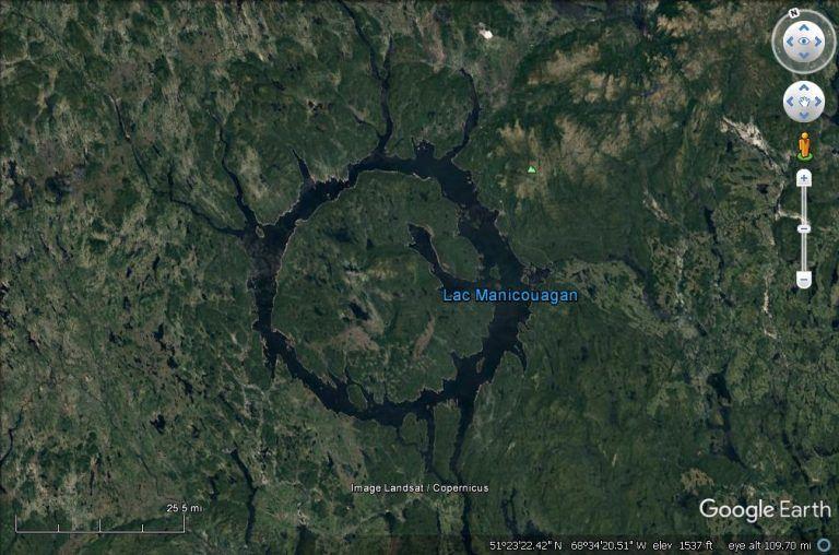 5 Kawah Ini Terbentuk dari Meteor Terbesar