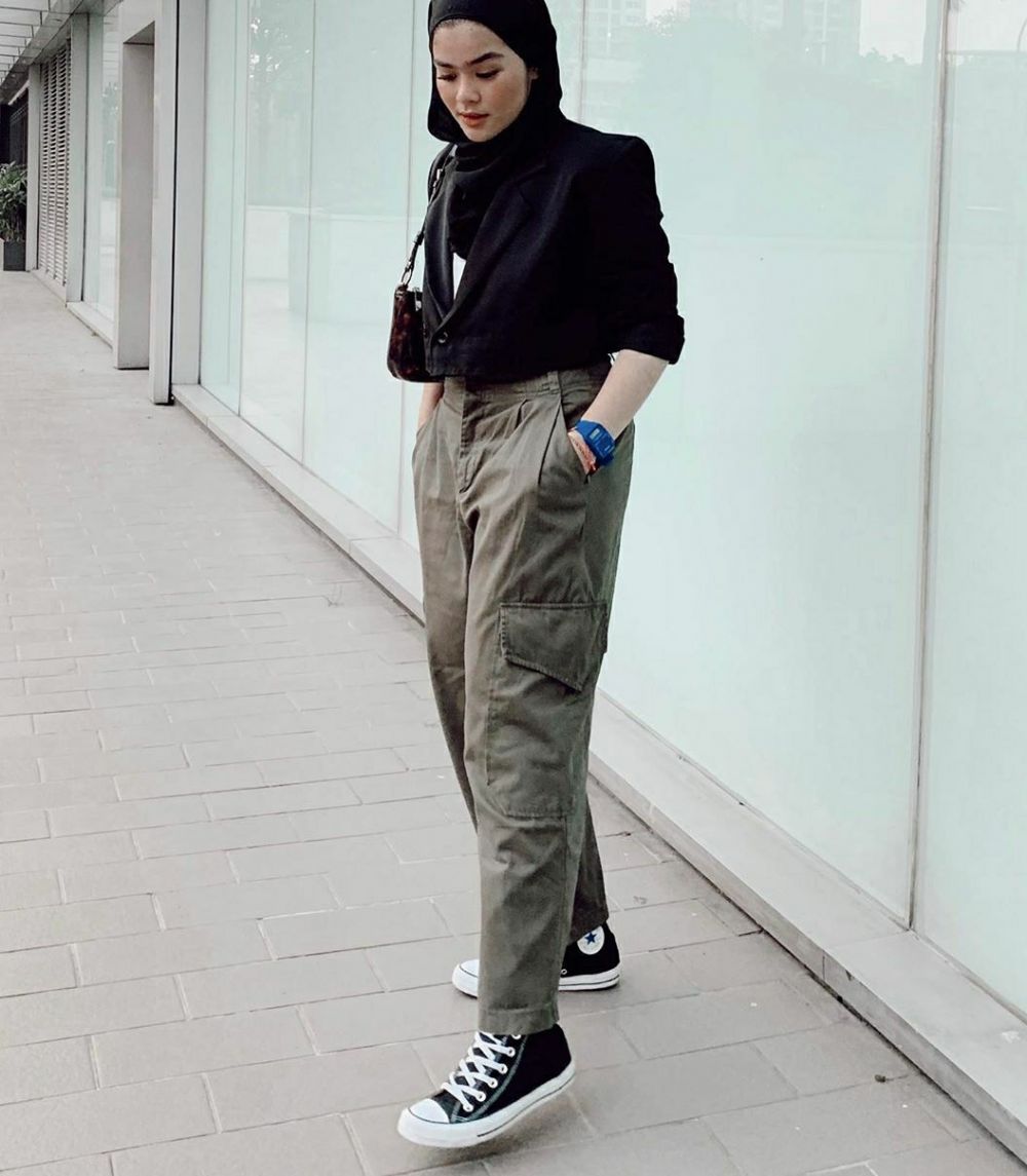 9 Ide Style Hijab  dengan Cargo  Pants untuk Outfit  Harian 