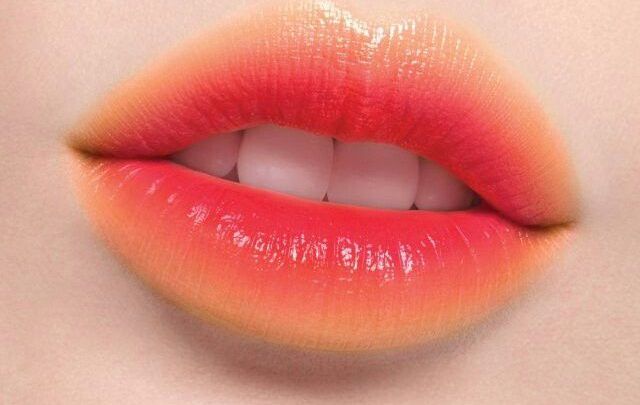 Bibir Hitam? Ini 5 Trik Biar Ombre Lips Terlihat Natural