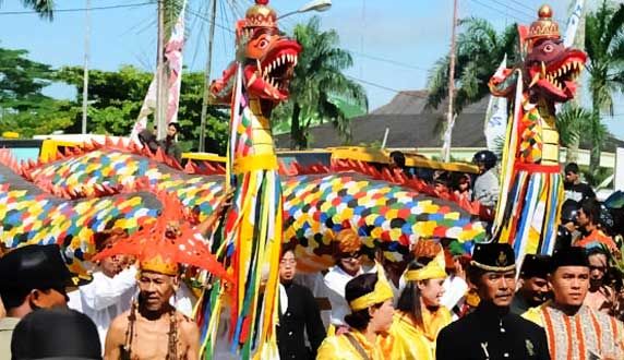 Dua Tahun Tertunda, Tradisi Erau Kembali Digelar di Tenggarong Kukar