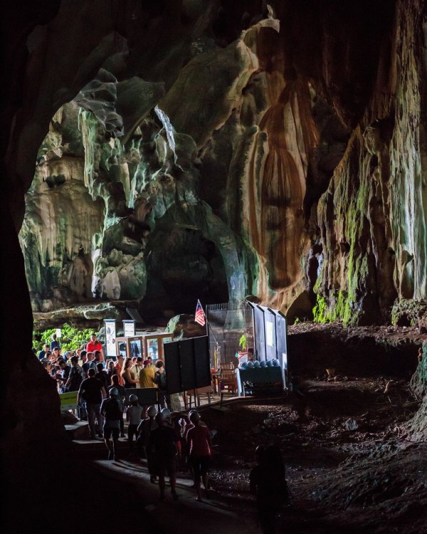 10 Potret Batu Caves, Wisata Wajib Saat ke Malaysia Pertama Kali
