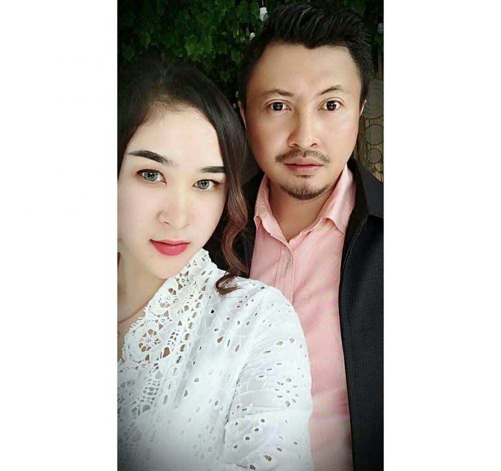 10 Potret Mantan Suami Wika Salim dan Istri Barunya