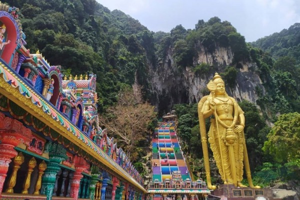 10 Potret Batu Caves, Wisata Wajib Saat Ke Malaysia Pertama Kali