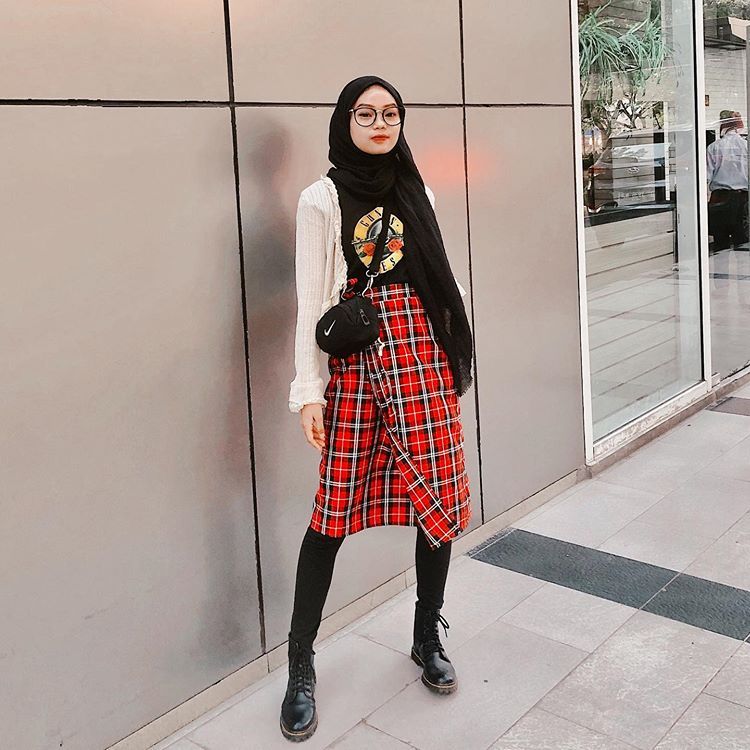 30 Trend Terbaru Ootd Hijab Celana  Kotak  Kotak  Kuning  