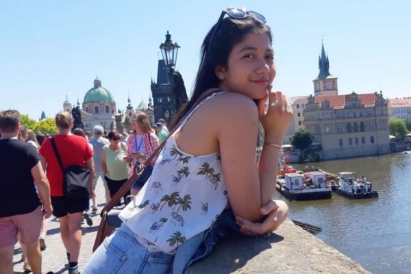 Tak Kalah Memesona, 10 Potret Imut Ambar Marino Adik Putri Marino