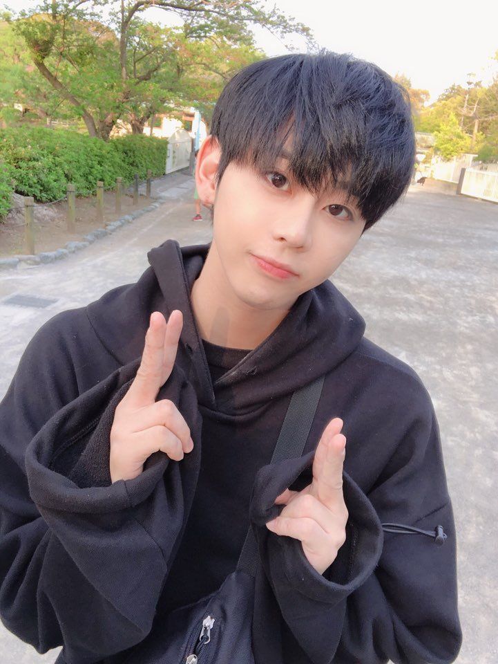 Ikut Versi Jepang, 11 Potret Uehara Jun si Eks Peserta Produce X 101