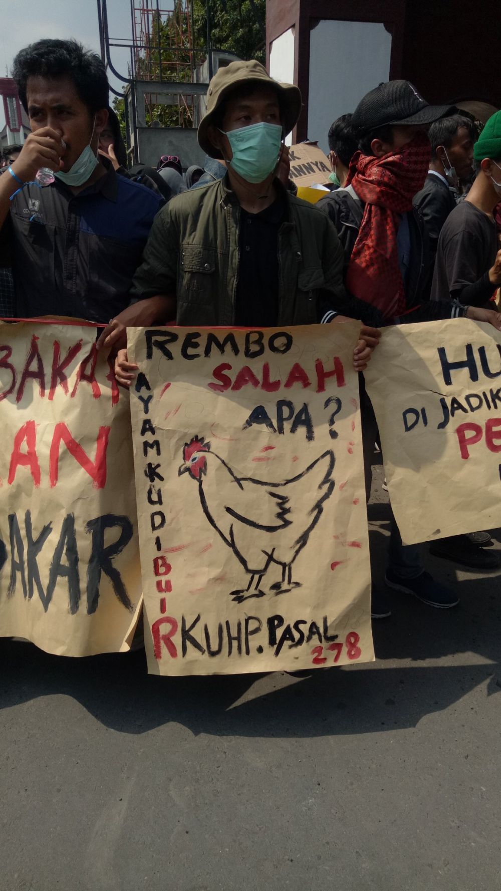 10 Poster Unik Saat Aksi Gejayan Memanggil Di Sleman