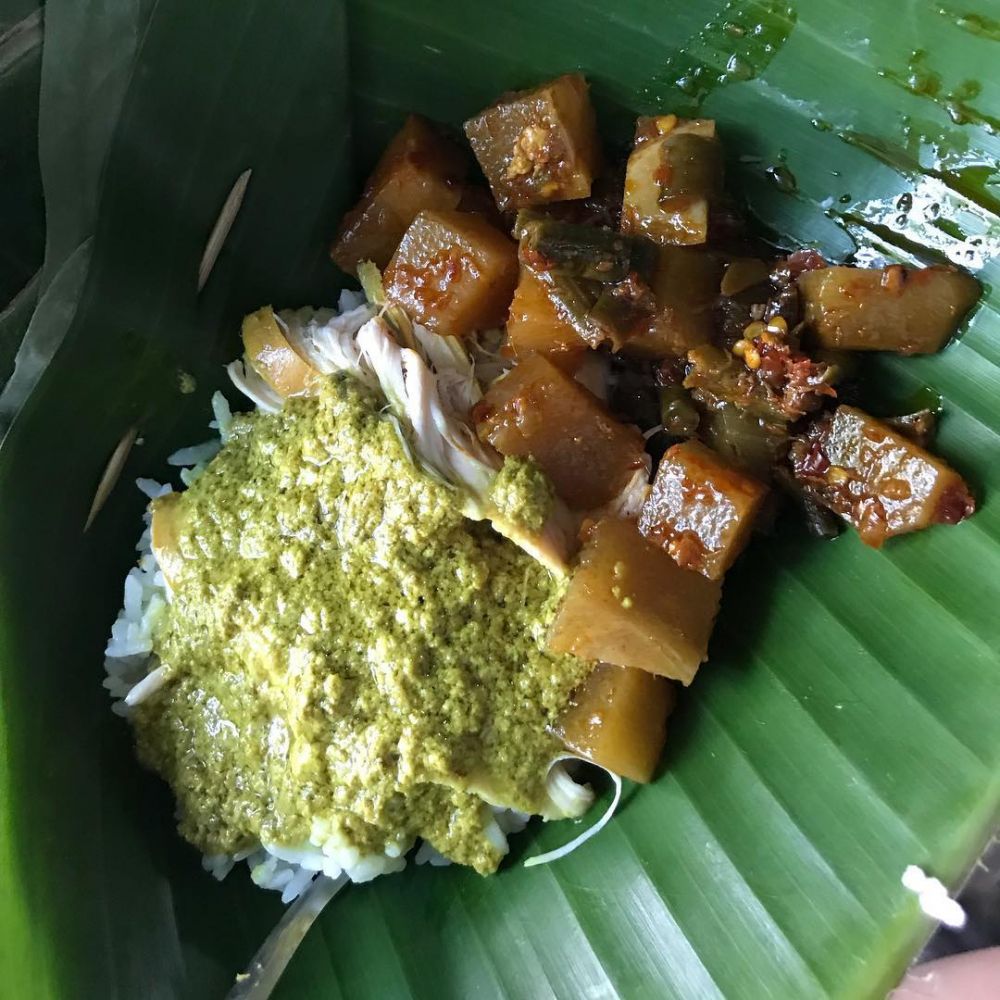 10 Nasi Lodho Ayam Ternikmat di Tulungagung, Pedasnya Gak 