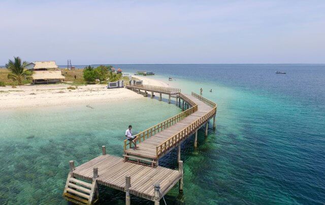 Menikmati Savana Pulau Kenawa di Kabupaten Sumbawa Barat