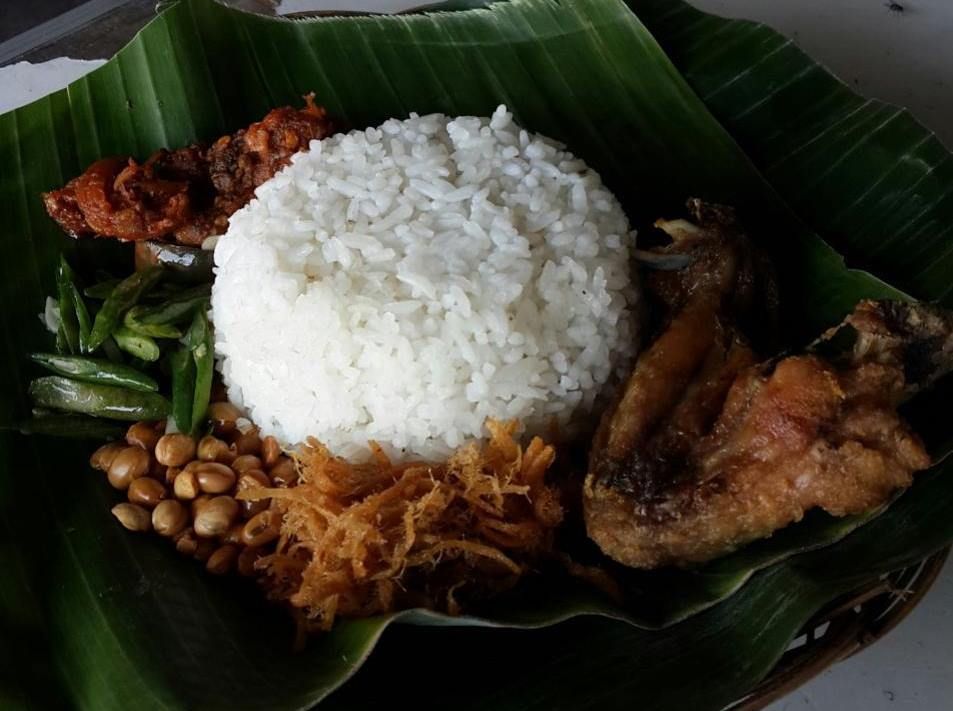Cara Mudah Membuat Nasi Campur Khas Lombok