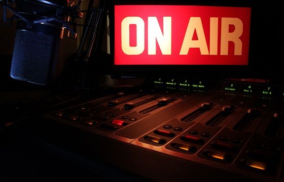 Kabar Radio di Daerah, Sempat Hits, 'Mati Suri' Kini Move On Digital