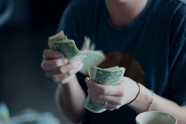 Coba Yuk, 7 Pinjaman Online yang Membantu Memudahkan Kehidupanmu 