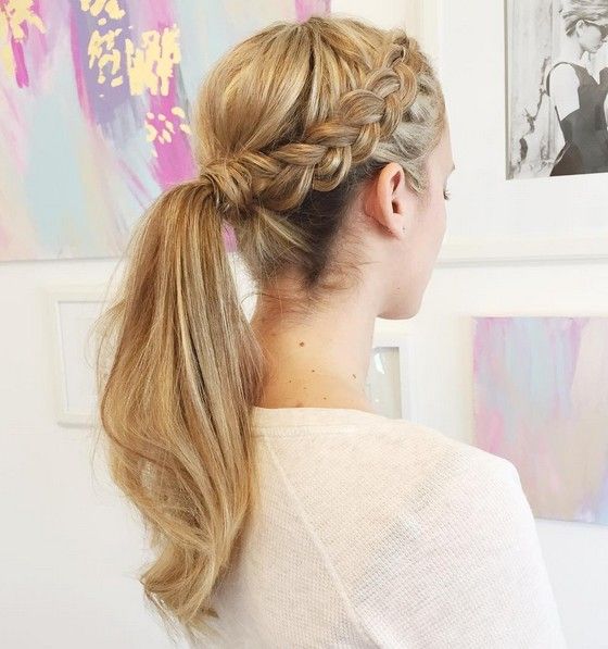 Gak Ngebosenin, 10 Gaya Rambut Ponytail Cantik nan Super Stylish