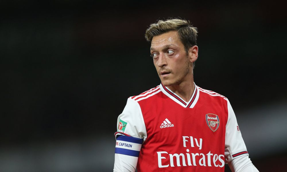 Jarang Dimainkan, Mesut Ozil Bakal Gabung Barcelona Januari Nanti