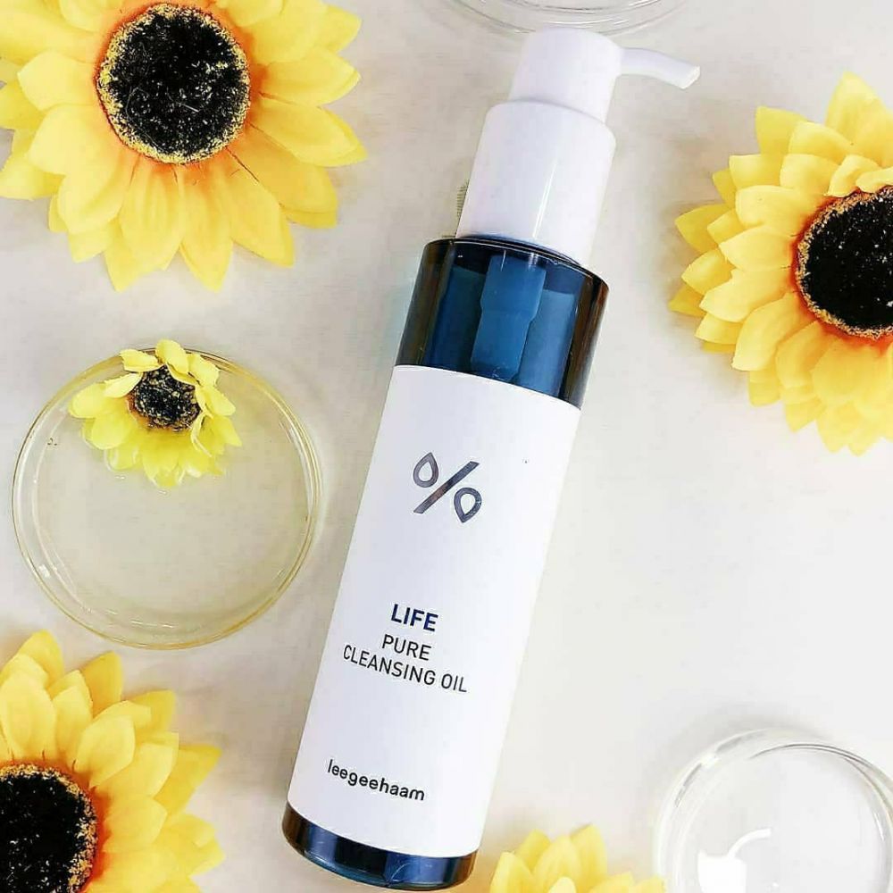 7 Langkah Skincare Rutin untuk Pudarkan Bekas Jerawat dalam Sebulan