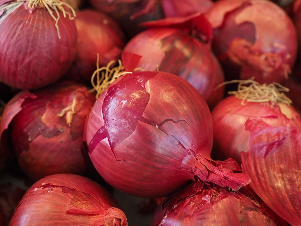 Permintaan Tinggi Jelang Tahun Baru, Harga Bawang Merah di Malang Naik