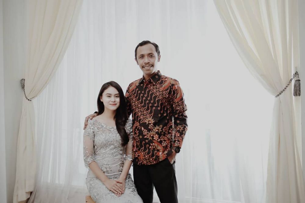 10 Potret Romantis Pemain TOP dengan Pasangan Aslinya