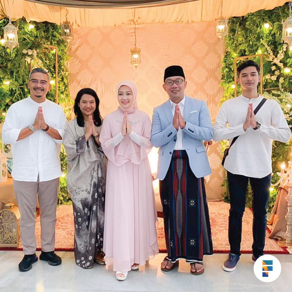 Jadi anggota dpr ri 10 potret harmonis keluarga muhammad farhan